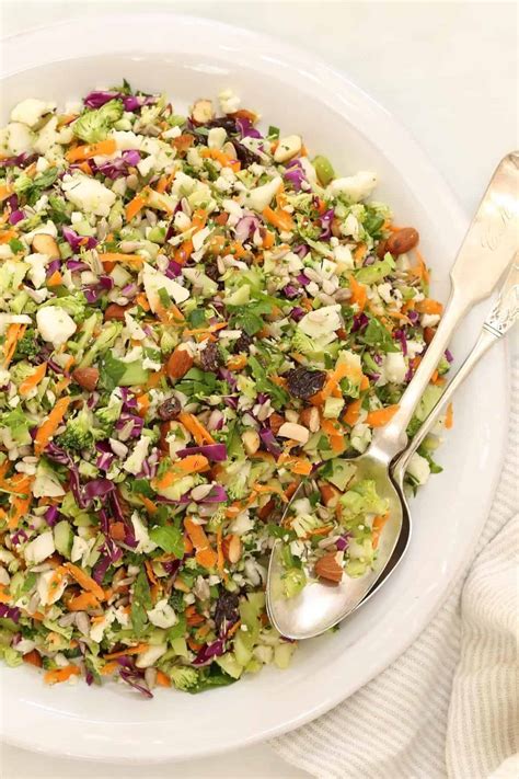 Detox salad - calories, carbs, nutrition