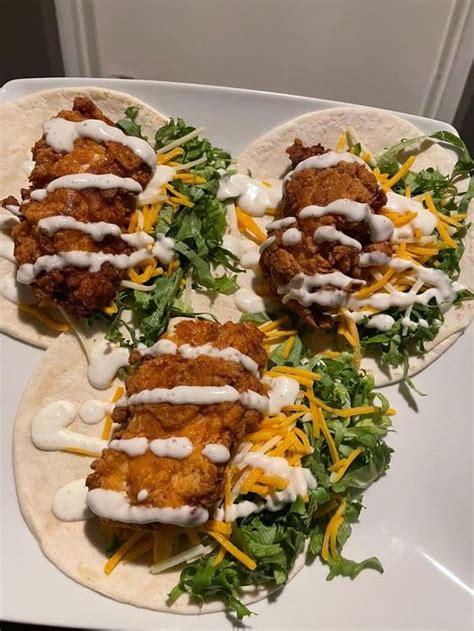 Dixieland Southern Fried Chicken Wrap - calories, carbs, nutrition