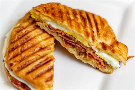 Egg & Cheddar Panini - calories, carbs, nutrition