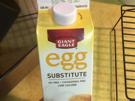 Egg substitute, liquid or frozen, fat free - calories, carbs, nutrition