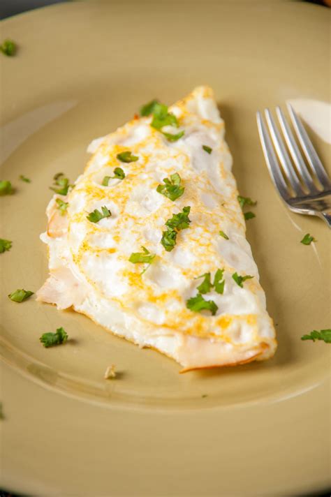 Egg White Omelet Sandwich - calories, carbs, nutrition