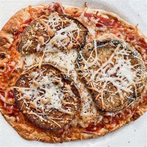 Eggplant, Parmesan, Arugula Flatbread - calories, carbs, nutrition