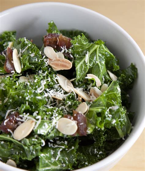 Express Kale & Almond Salad (8oz) - calories, carbs, nutrition