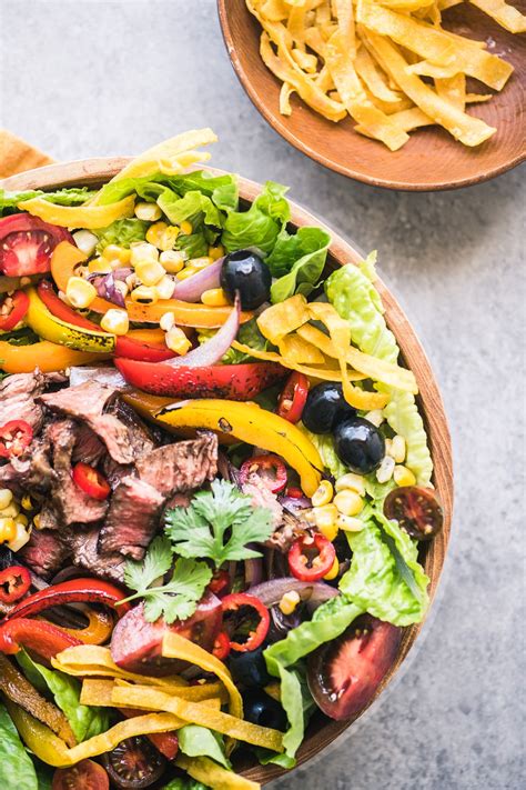 Fajita Steak Salad Plate - calories, carbs, nutrition