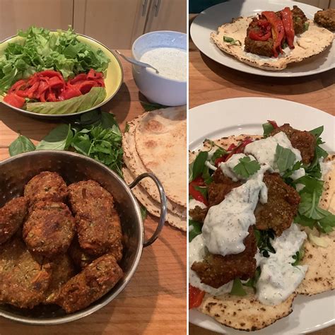 Falafel Balls in Warm Lebanese Flatbread - calories, carbs, nutrition