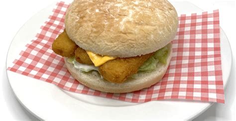 Fishfinger Bap - calories, carbs, nutrition