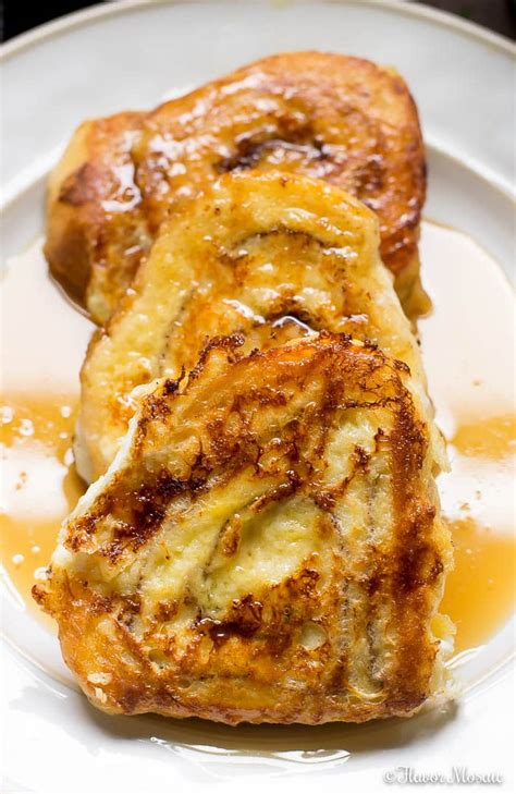 French Toast Cinnamon Roll - calories, carbs, nutrition