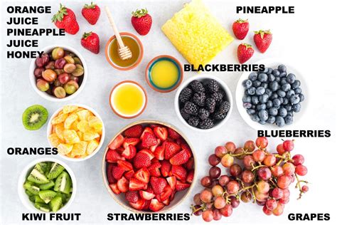 Fresh Berry Salads - calories, carbs, nutrition