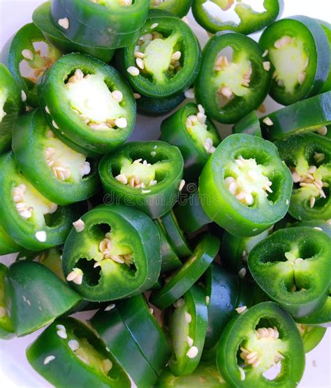 Fresh Jalapeno Pepper Slice (63607.0) - calories, carbs, nutrition