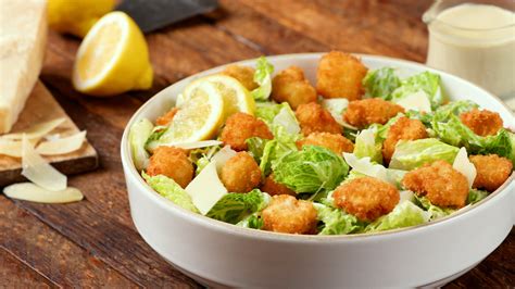 Fried Calamari Caesar Salad - calories, carbs, nutrition