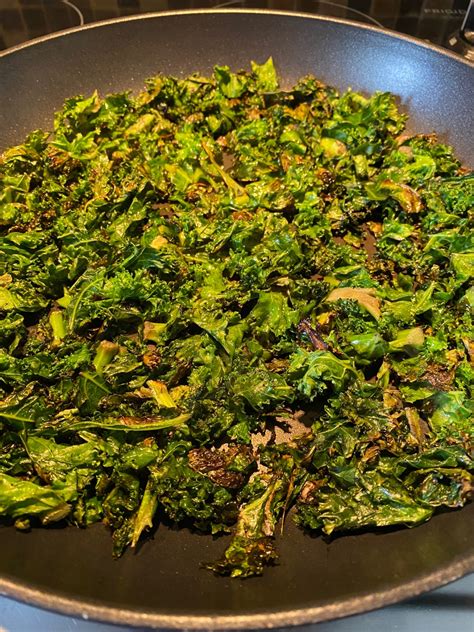 Fried Kale - calories, carbs, nutrition