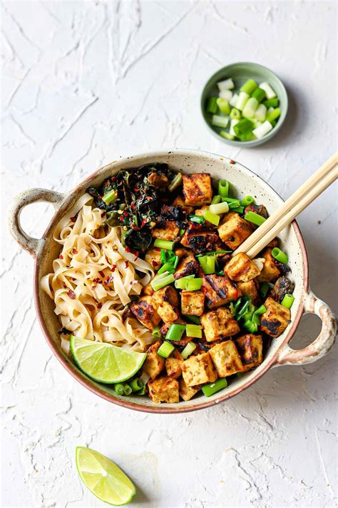 Fried Tofu Noodle Bowl - calories, carbs, nutrition