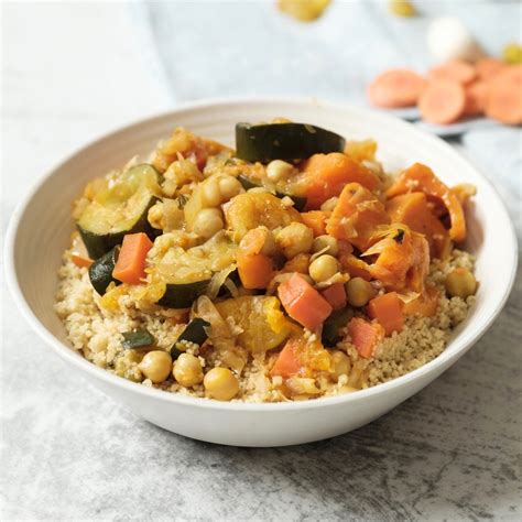 Frozen Entrees - Mediterranean Style Chicken With Couscous & Vegetables - calories, carbs, nutrition