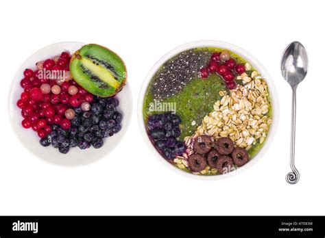 Fruit & Berry Oatmeal - calories, carbs, nutrition