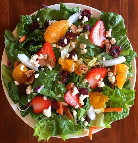 Fruit & Walnut Salad - calories, carbs, nutrition