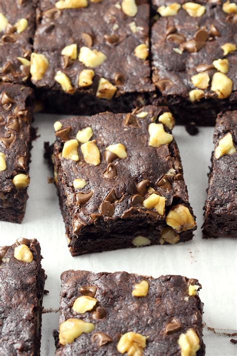 Fudge Brownie with Walnuts - calories, carbs, nutrition