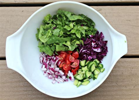 Garden Fresh Chopped Salad - calories, carbs, nutrition