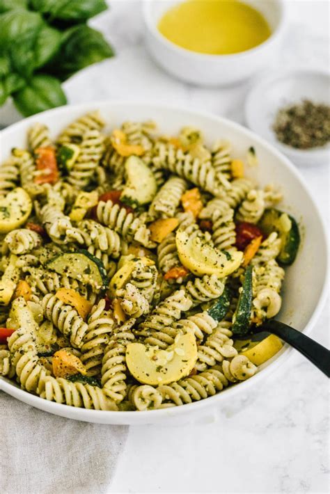 Garden Vegetable Penne Pesto - calories, carbs, nutrition