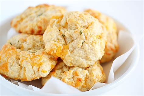 Garlic Cheese Biscuit - calories, carbs, nutrition