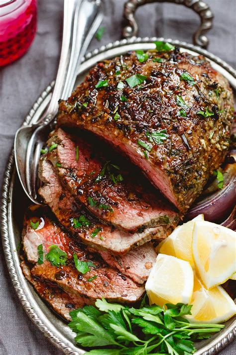 Garlic Roasted Sirloin with Chimchurri Sauce, with Roasted Cauliflower Herb Roasted red Bliss Potatoes - calories, carbs, nutrition