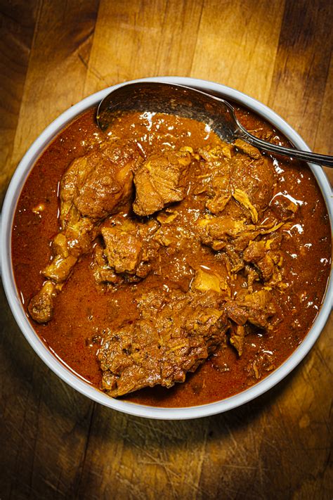 Ghurkha Style Chicken Vindaloo with Curried Dal Chenna - calories, carbs, nutrition