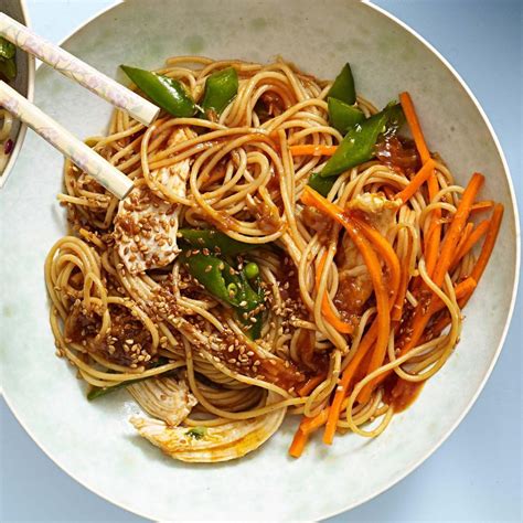 Ginger Sesame Noodles with Chicken - calories, carbs, nutrition