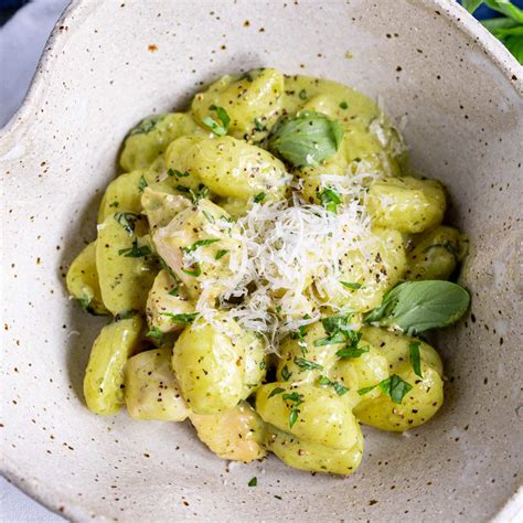 Gnocchi Chicken and Cream Sauce (39793.0) - calories, carbs, nutrition