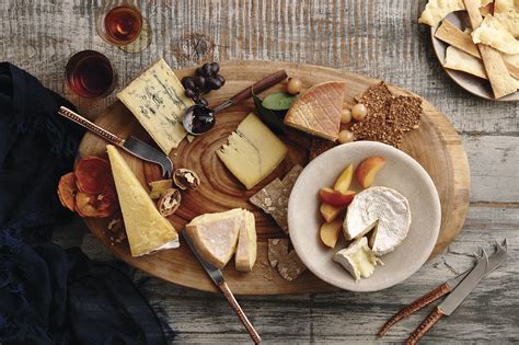 Gourmet Cheese Plate - calories, carbs, nutrition