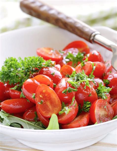 Grape Tomato Salad Topping - calories, carbs, nutrition