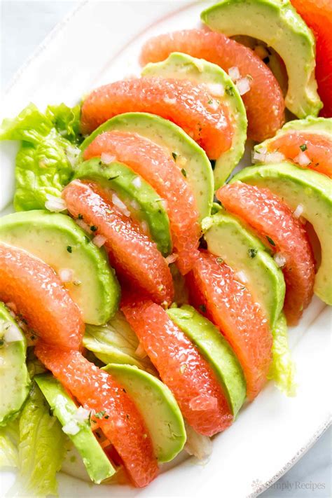 Grapefruit & Avocado Salad - calories, carbs, nutrition