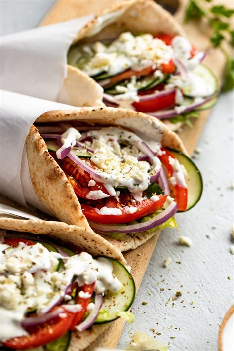 Greek Pita Sandwich - calories, carbs, nutrition