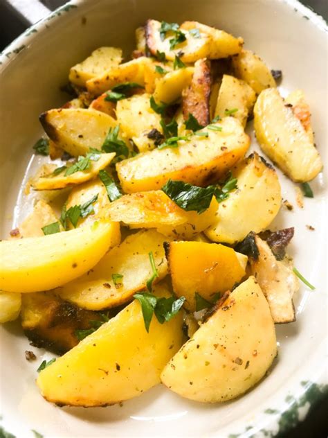 Greek Roasted Potatoes - calories, carbs, nutrition