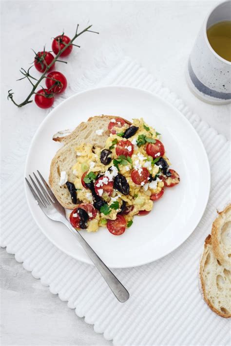 Greek Scramble - calories, carbs, nutrition