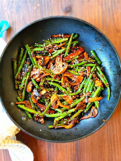 Green Bean Mushroom Stir Fry Mix - calories, carbs, nutrition