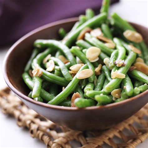 Green Beans with Toasted Almonds - calories, carbs, nutrition