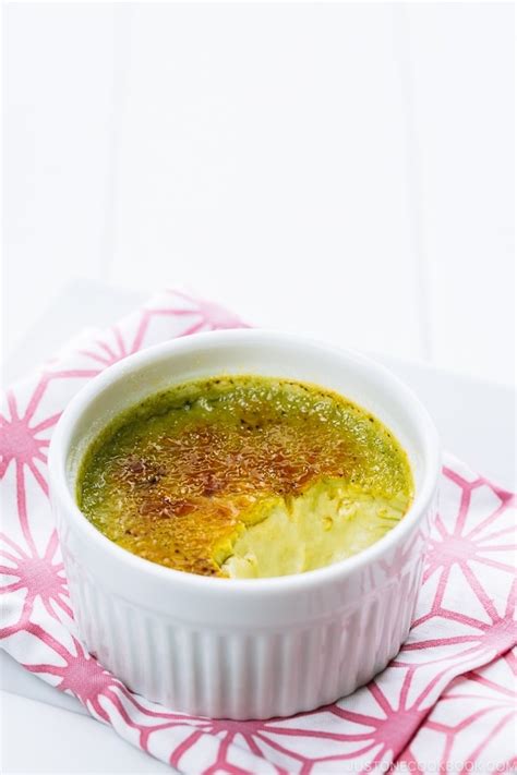 Green Tea Mango Creme Brulee - calories, carbs, nutrition