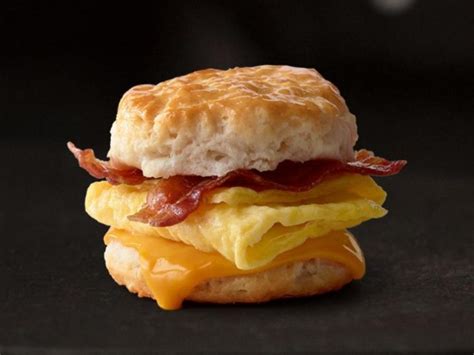 Grid Sand Brkf Biscuit Bacon Egg & Cheese - calories, carbs, nutrition