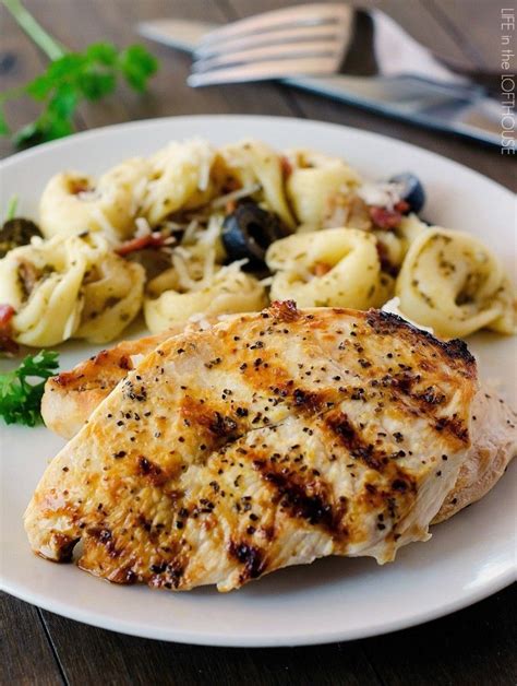 Grilled Chicken Pizza, Italian Marinated - calories, carbs, nutrition