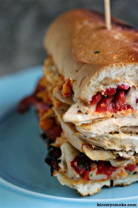 Grilled Chicken, Spinach, Roasted Red Pepper and Pepper-Jack Panini - calories, carbs, nutrition