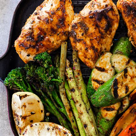 Grilled Chicken with Vegetables and Pasta - calories, carbs, nutrition