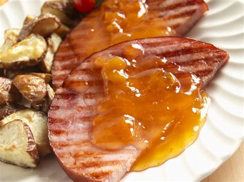 Grilled Ham Steak with Orange-Raisin Sauce - calories, carbs, nutrition