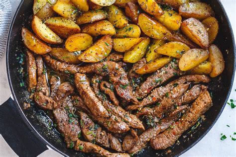 Grilled Lemongrass Flank Steak with Parsley Buttered Potatoes and Seasoned Green Beans - calories, carbs, nutrition