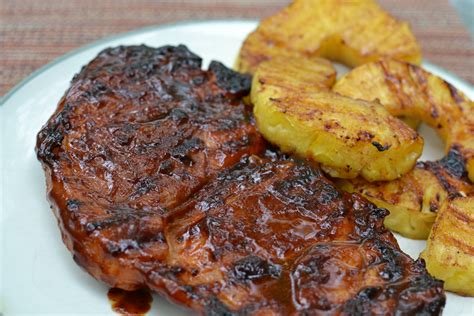 Grilled Pork Steak & Apple Sauce - calories, carbs, nutrition