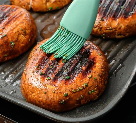 Grilled Portabello Mushroom & Brie - calories, carbs, nutrition