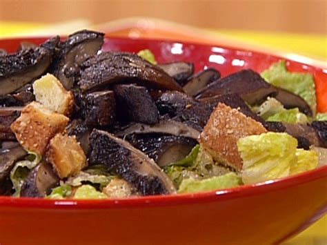 Grilled Portobello Caesar Salad - calories, carbs, nutrition