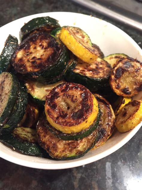 Grilled Zucchini - calories, carbs, nutrition