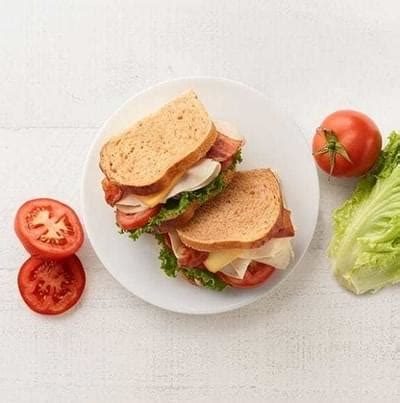 Half Bacon Turkey Bravo - calories, carbs, nutrition