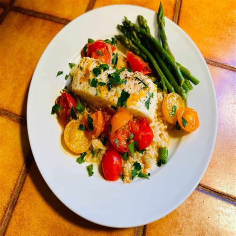 Halibut Provencal - calories, carbs, nutrition