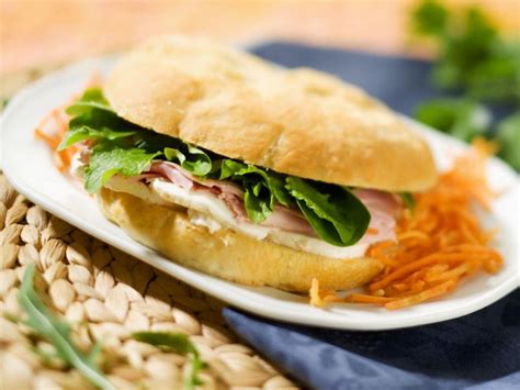 Ham and Cheese Sandwich on Kaiser Roll - calories, carbs, nutrition