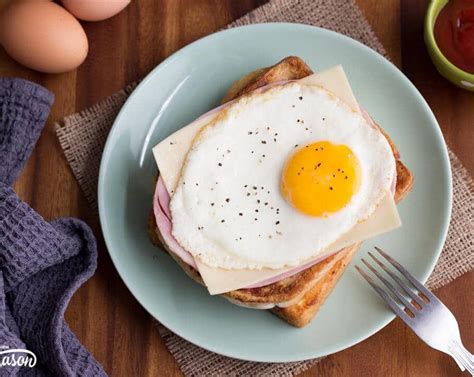 Ham, Egg, Cheese on Wheat Toast - calories, carbs, nutrition